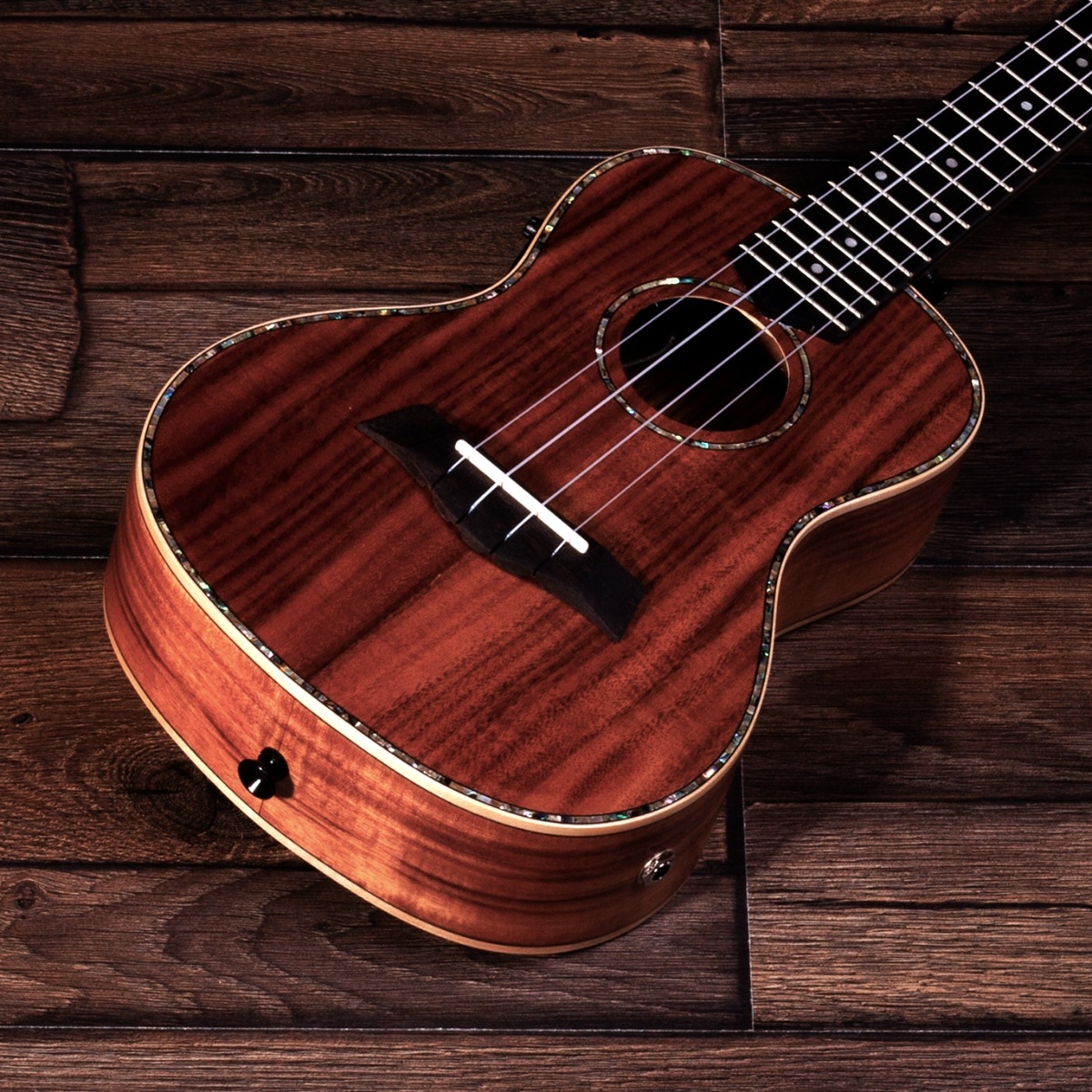 Barnes & Mullins Concert Ukulele Electro - Koa - Image 5