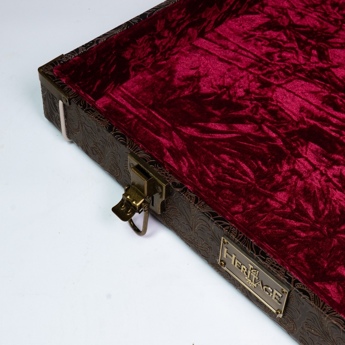 TGI Heritage Hardcase - Bass Guitar - Image 3