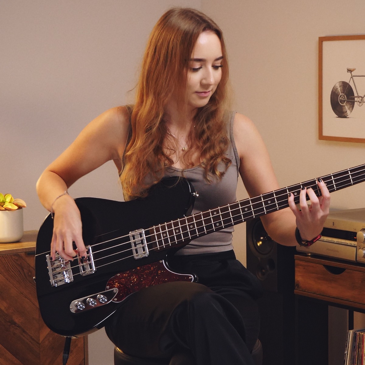 Shergold Telstar Standard Bass SBT14 Black Gloss - Image 3