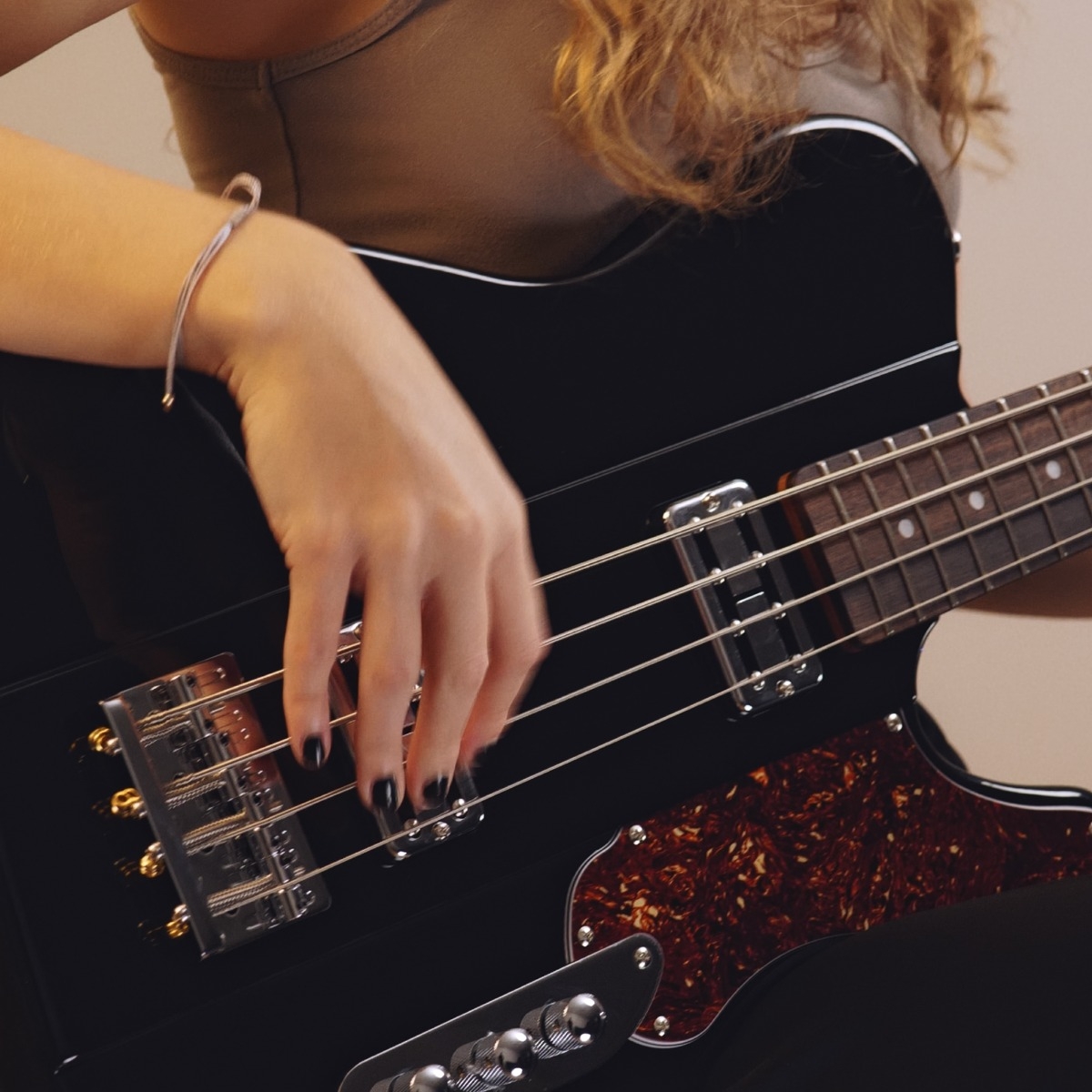 Shergold Telstar Standard Bass SBT14 Black Gloss - Image 4