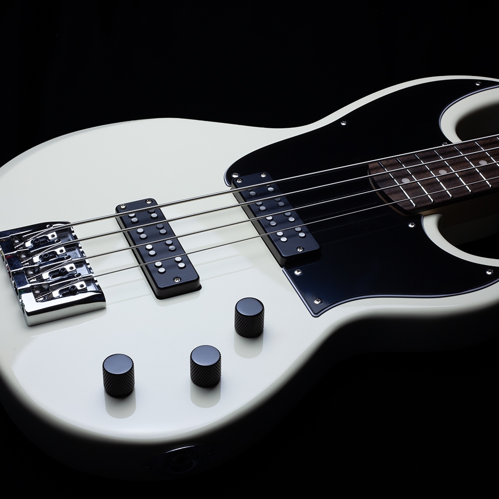 Shergold Libertine Standard Bass SBL15 Quartz White Gloss - Image 3