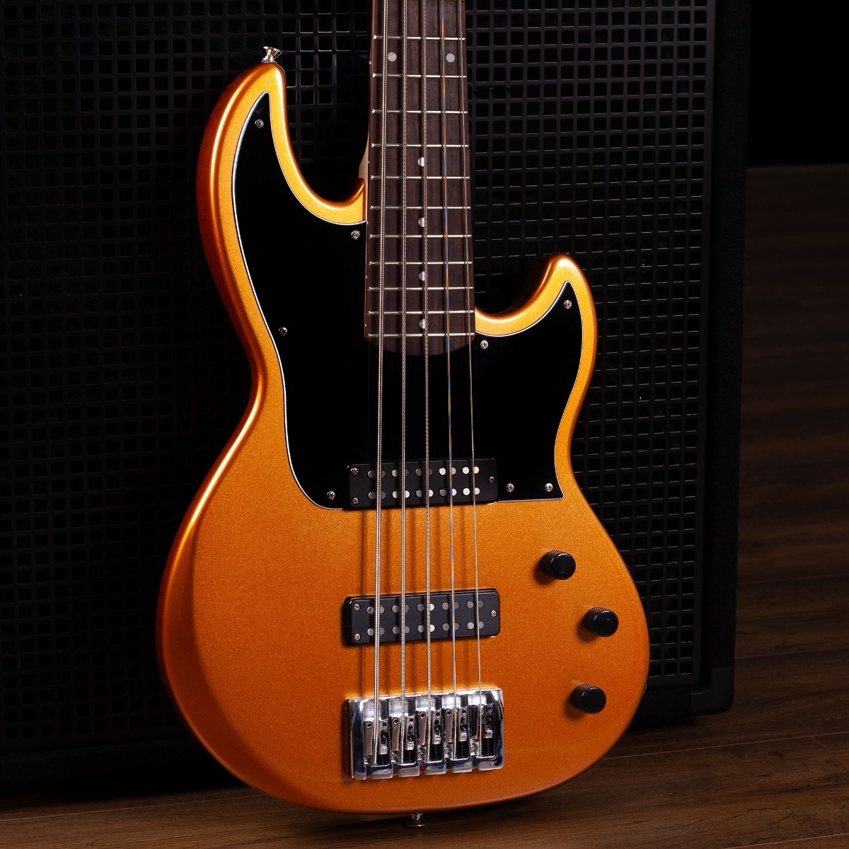 Shergold Libertine Standard Bass SBL15 Metallic Gold Gloss - 5 String - Image 3