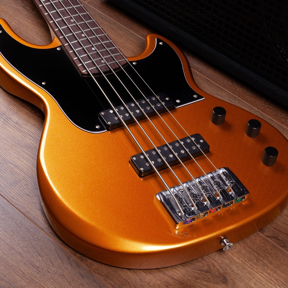 Shergold Libertine Standard Bass SBL15 Metallic Gold Gloss - 5 String - Image 5