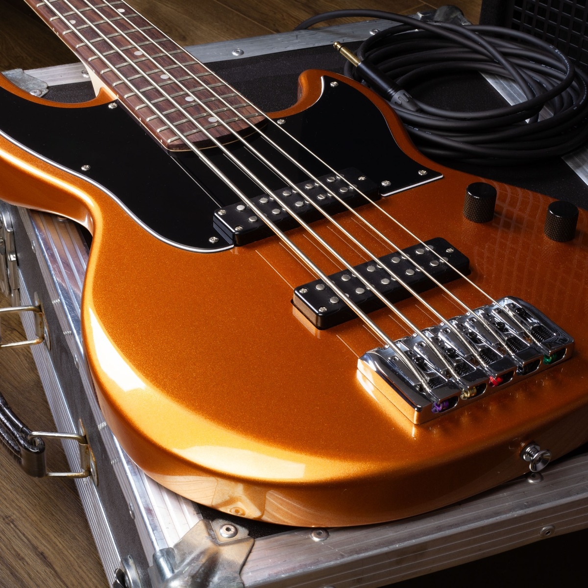 Shergold Libertine Standard Bass SBL15 Metallic Gold Gloss - 5 String - Image 7