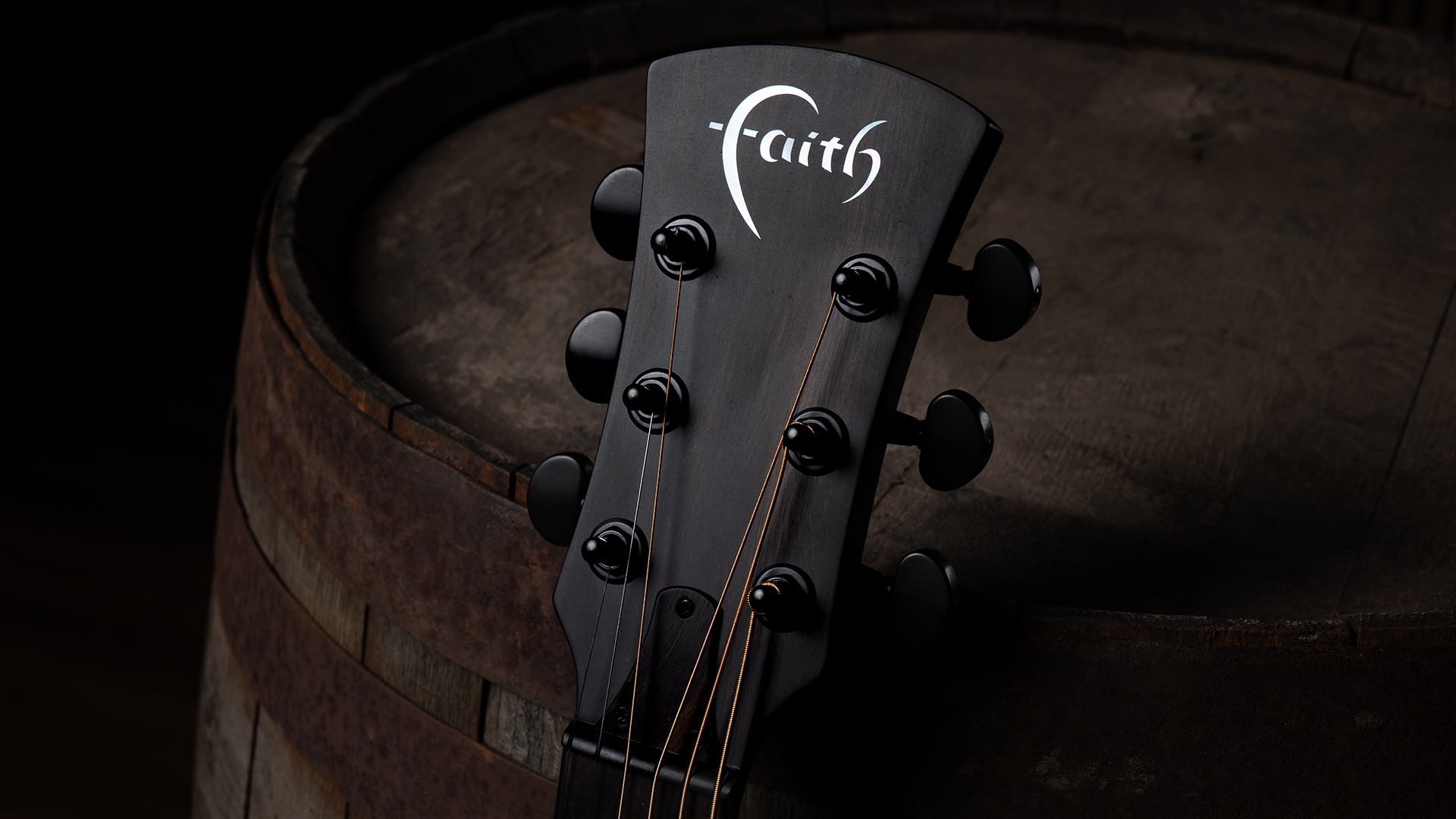 Faith Nexus Venus Cutaway Electro Thru-Black - Left Handed - Image 11