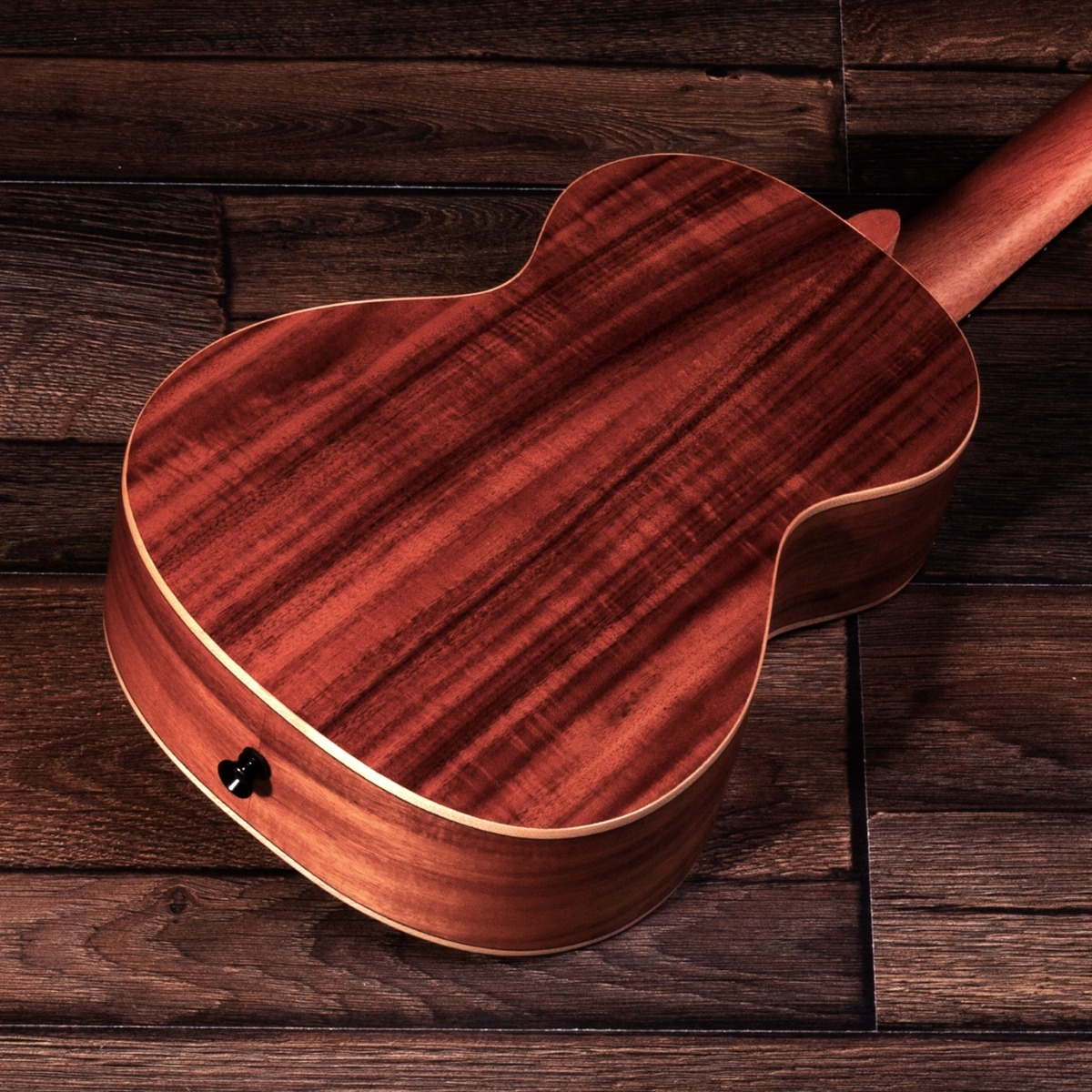 Barnes & Mullins Tenor Ukulele - Koa - Image 5