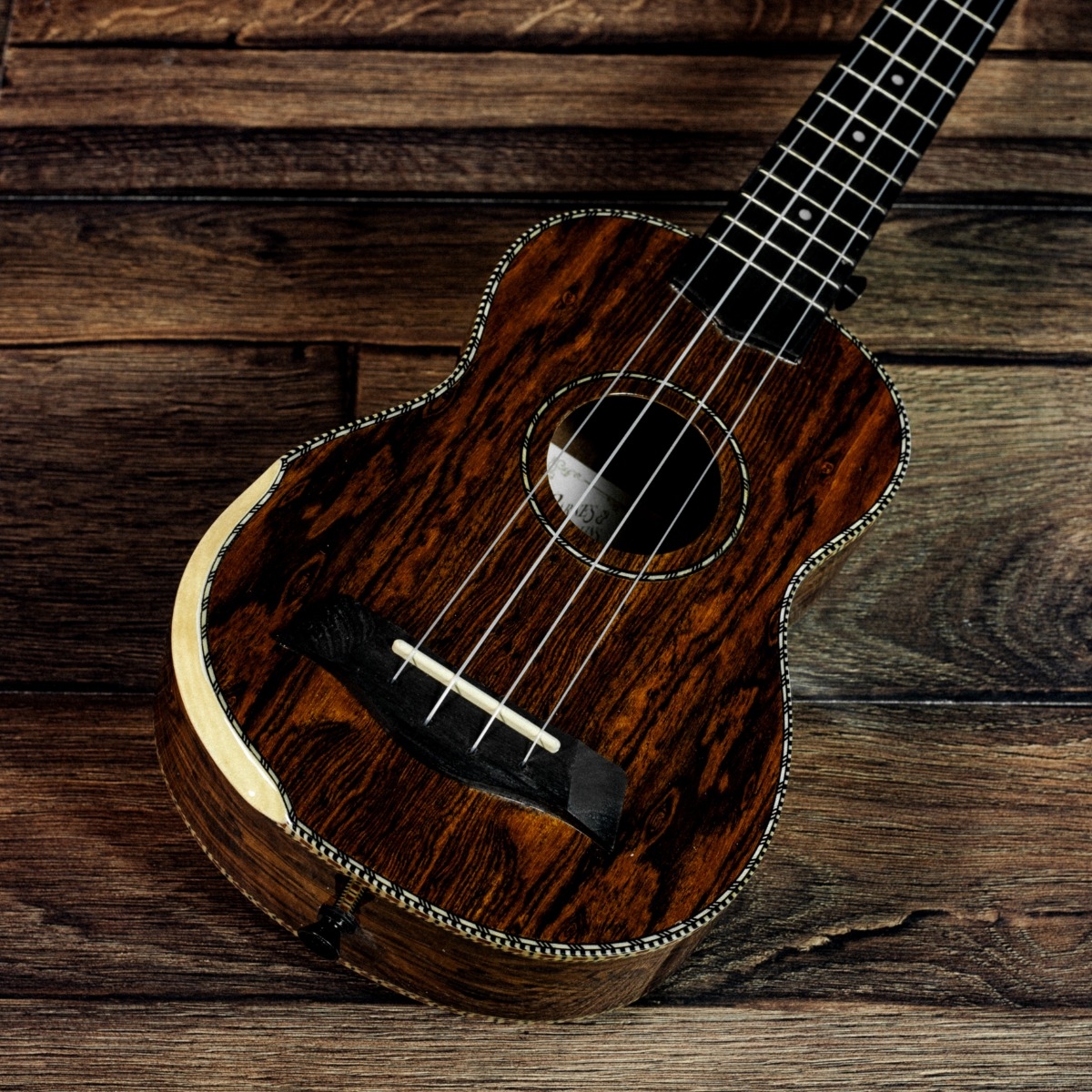 Barnes & Mullins Soprano Ukulele - Becote - Image 3