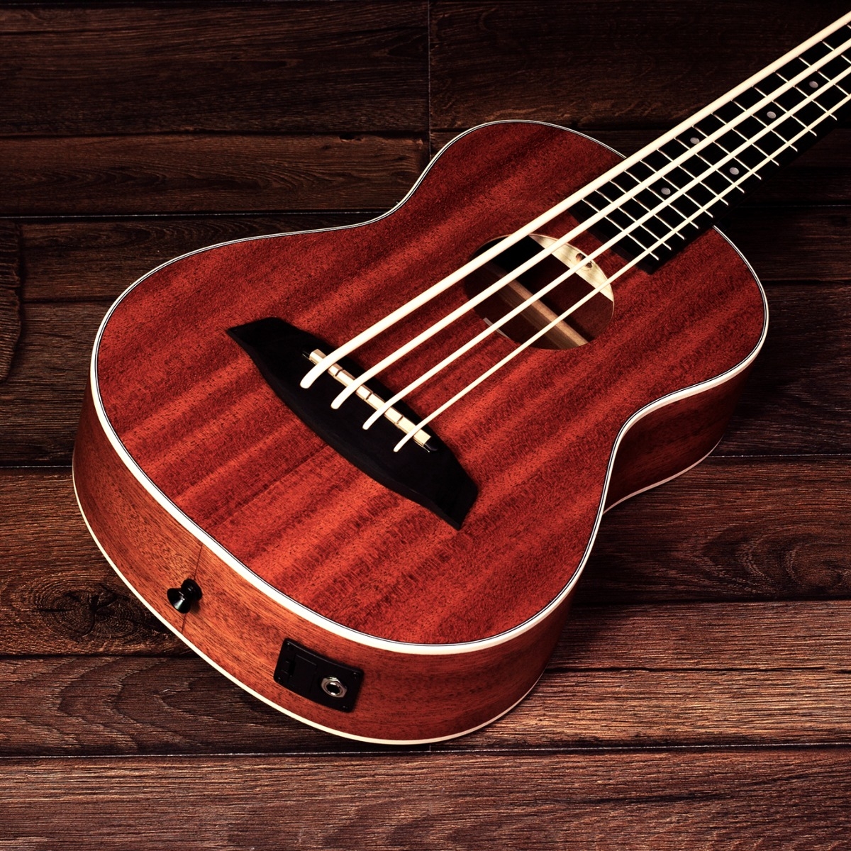 Barnes & Mullins Bass Ukulele - Mahogany - Image 6