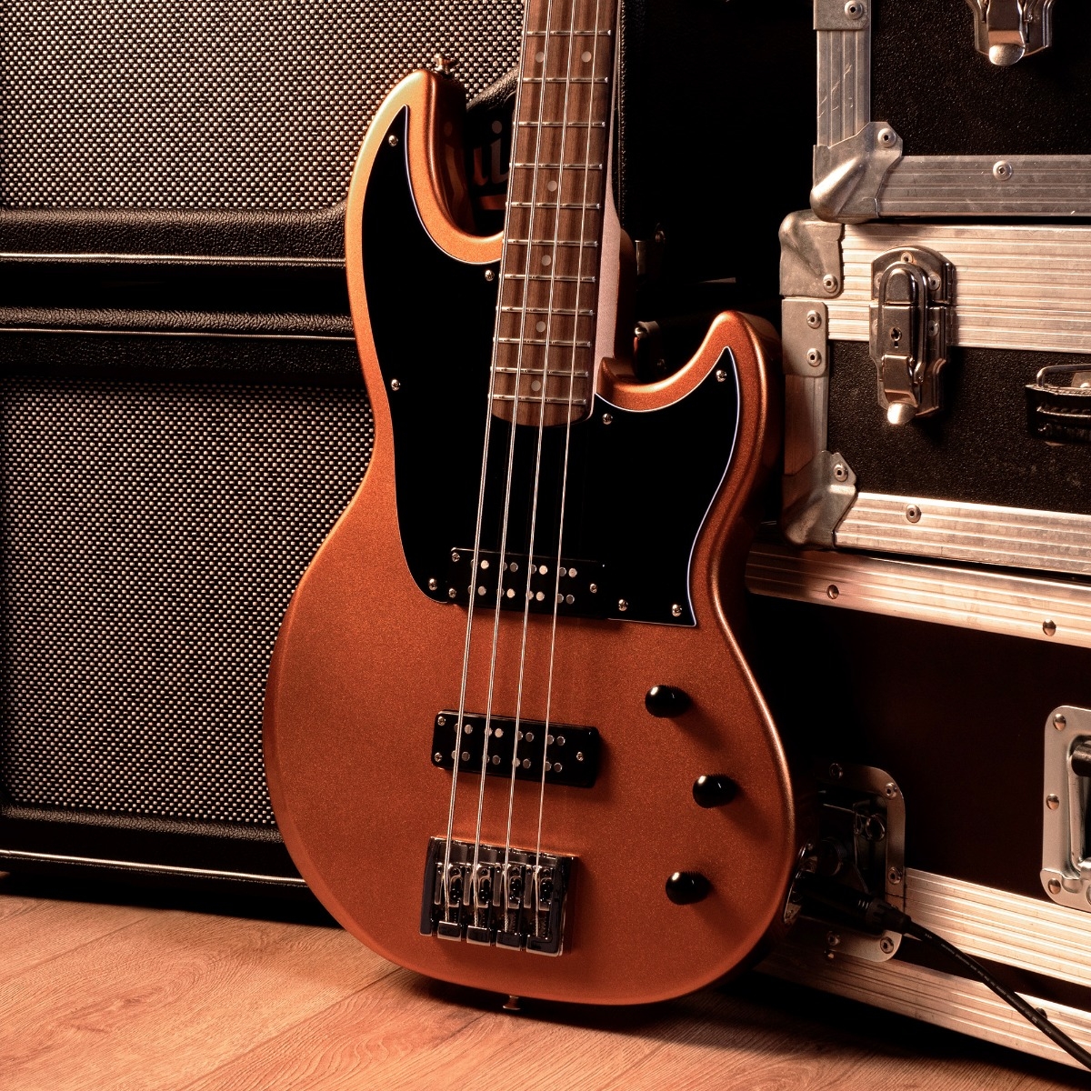 Shergold Libertine Standard Bass SBL15 Metallic Gold Gloss - Image 3