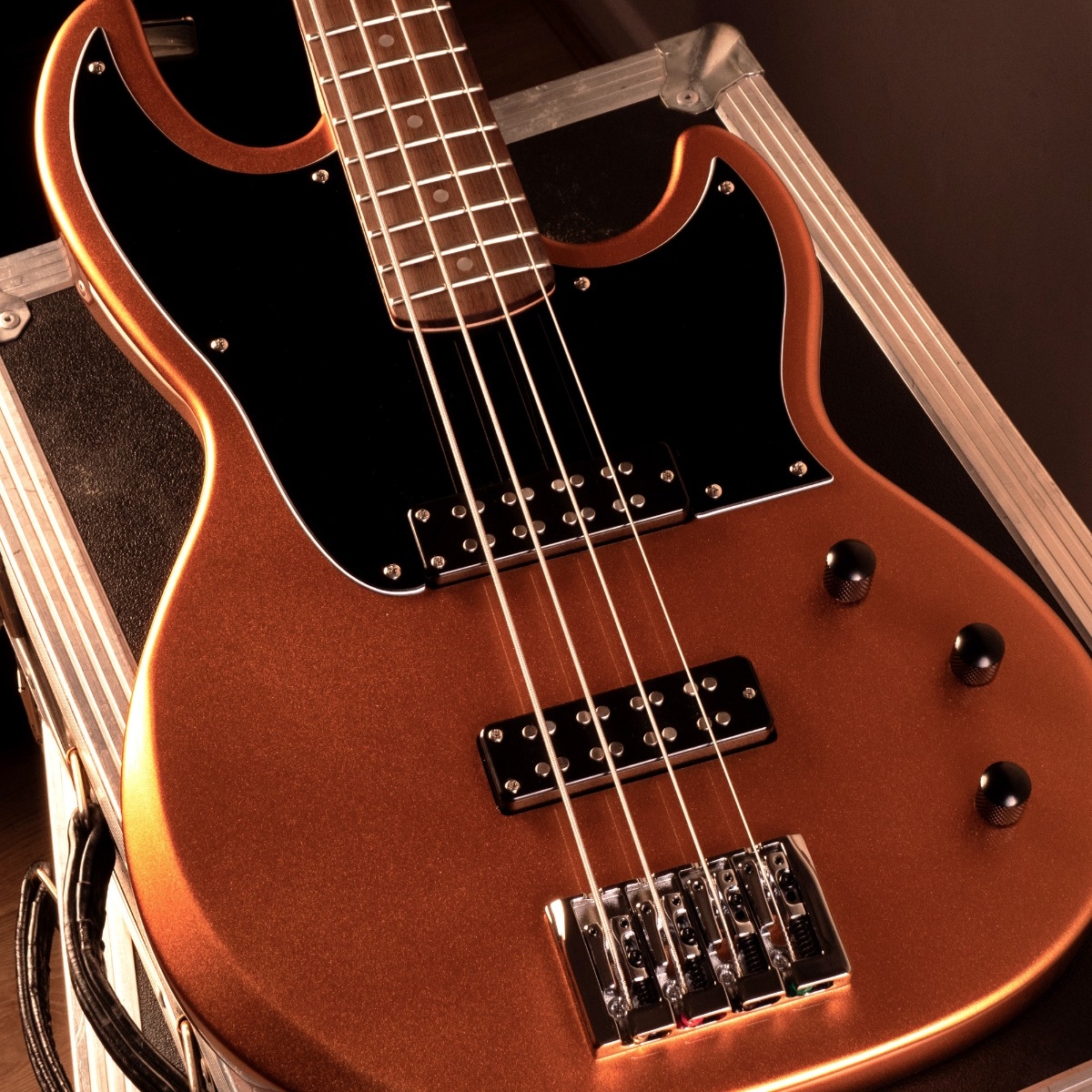 Shergold Libertine Standard Bass SBL15 Metallic Gold Gloss - Image 4