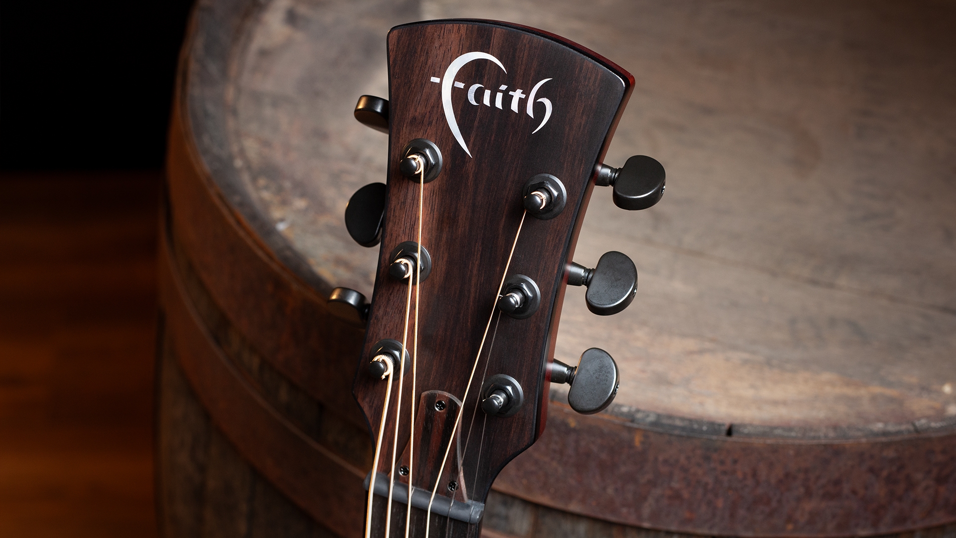 Faith Nexus Venus Cutaway Electro Thru-Cognac - Image 11