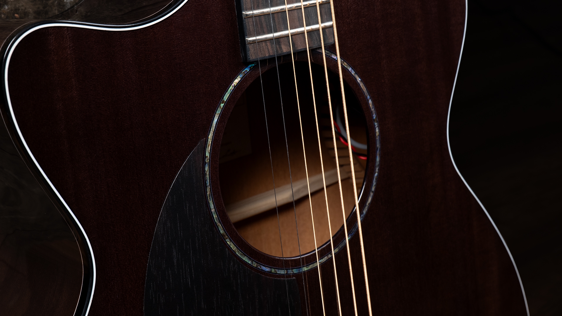 Faith Nexus Venus Cutaway Electro Thru-Black - Left Handed - Image 9