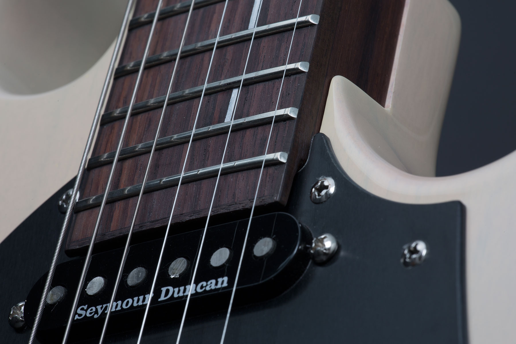 Shergold Masquerader Classic SM02 Thru-Dirty Blonde - Image 4