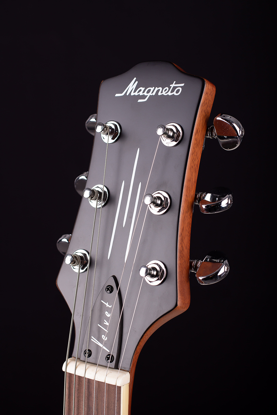 Magneto U-One Velvet Deluxe Metallic Green Silk with Gig Bag - Image 9