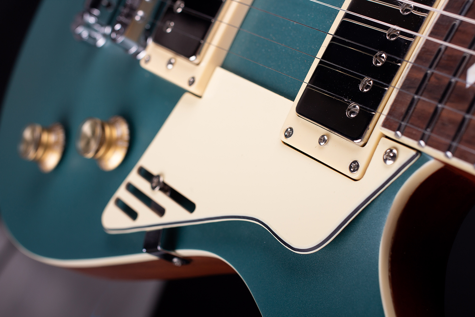 Magneto U-One Velvet Deluxe Metallic Green Silk with Gig Bag - Image 6