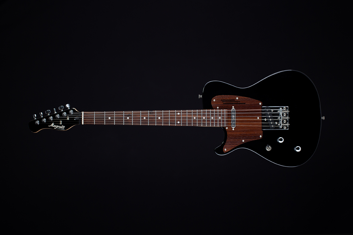 Magneto U-One U-Wave Classic LH Black with Gig Bag - Image 3