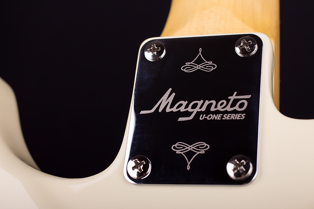 Magneto U-One Sonnet Deluxe Vintage White with Gig Bag - Image 7