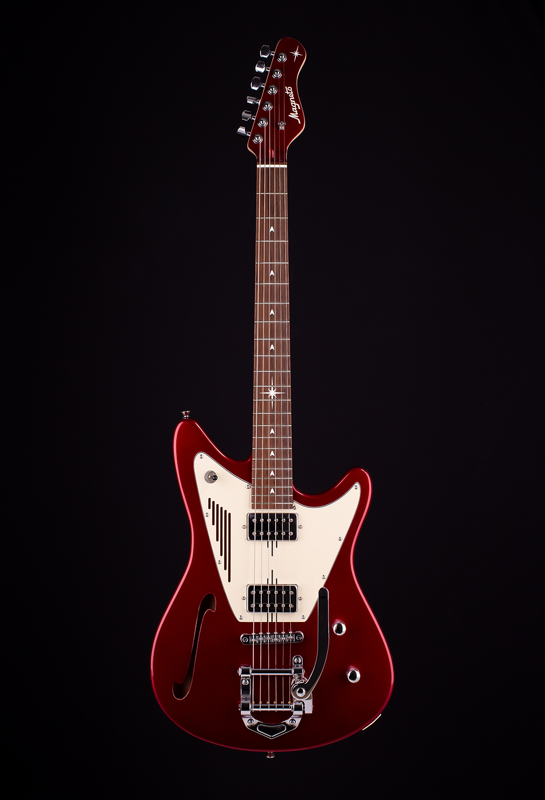 Magneto U-One Starlux Candy Apple Red with Gig Bag